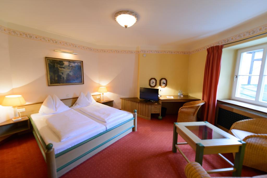 Gasthof Hotel Zweimueller Grieskirchen Quarto foto