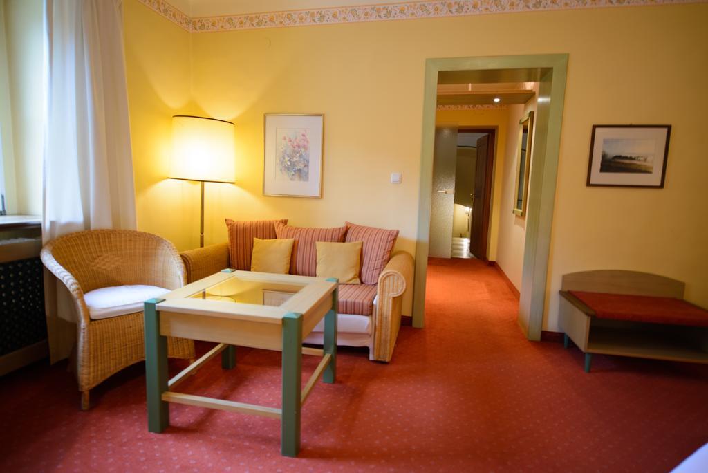 Gasthof Hotel Zweimueller Grieskirchen Quarto foto