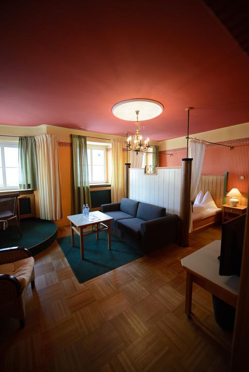 Gasthof Hotel Zweimueller Grieskirchen Quarto foto